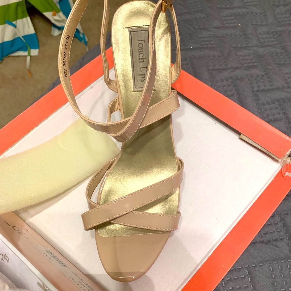 Size 10 taupe 6” strappy heels
